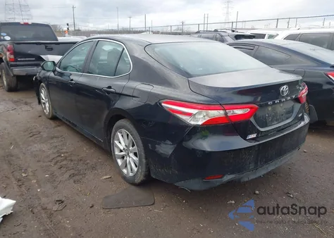 2018 Toyota Camry Le from USA, damaged, VIN 4T1B11HKXJU070046